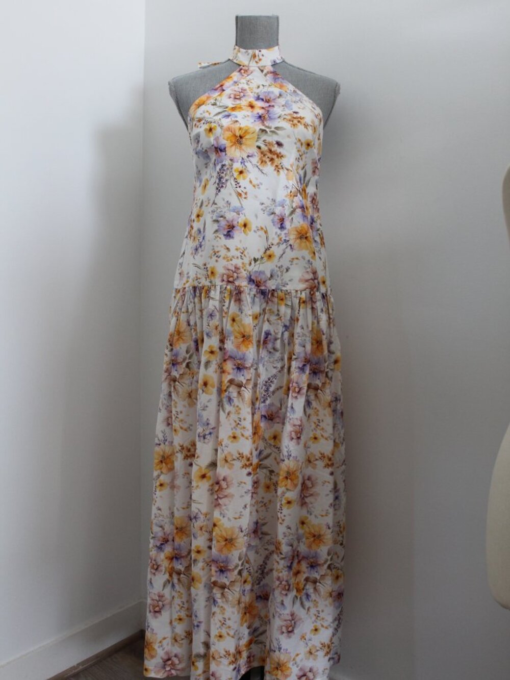 NWT Aqua Blu Australia Long Maxi Dress Floral Lilas Halter Dress Drop Waisted - Picture 2 of 6
